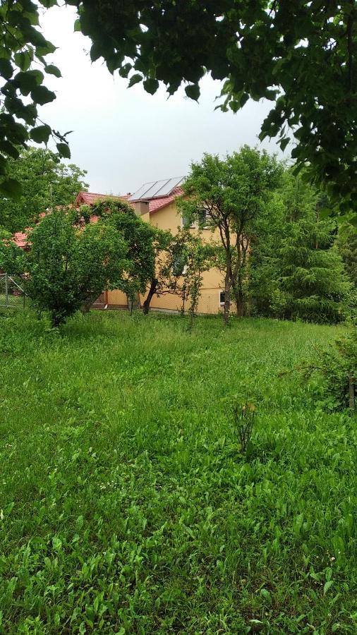 Apartament W Domu Na Wsi Tomaszow Lubelski Ngoại thất bức ảnh