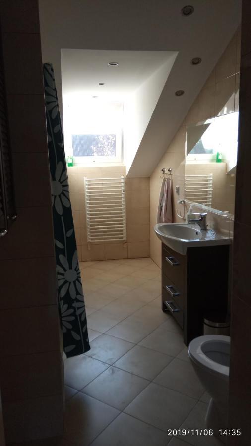 Apartament W Domu Na Wsi Tomaszow Lubelski Ngoại thất bức ảnh